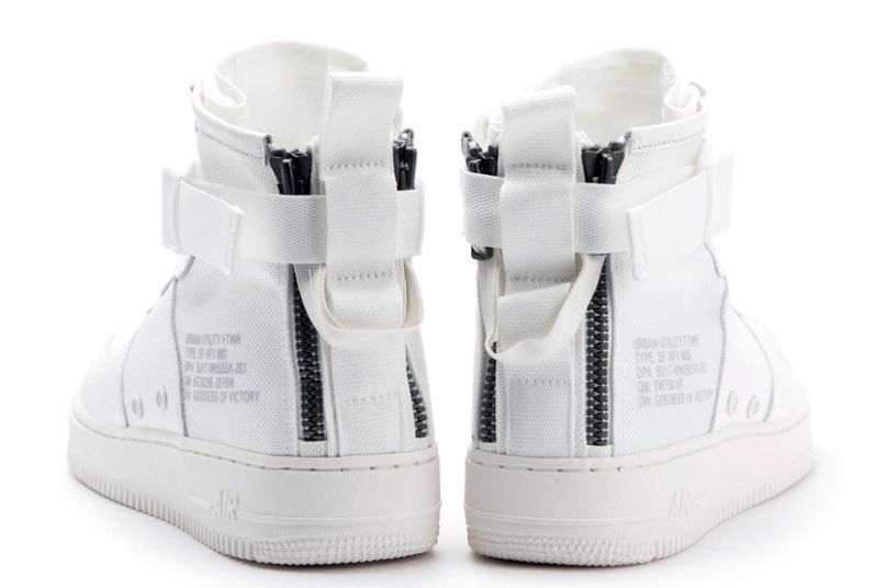  Nike Air Force 1 SF Mid